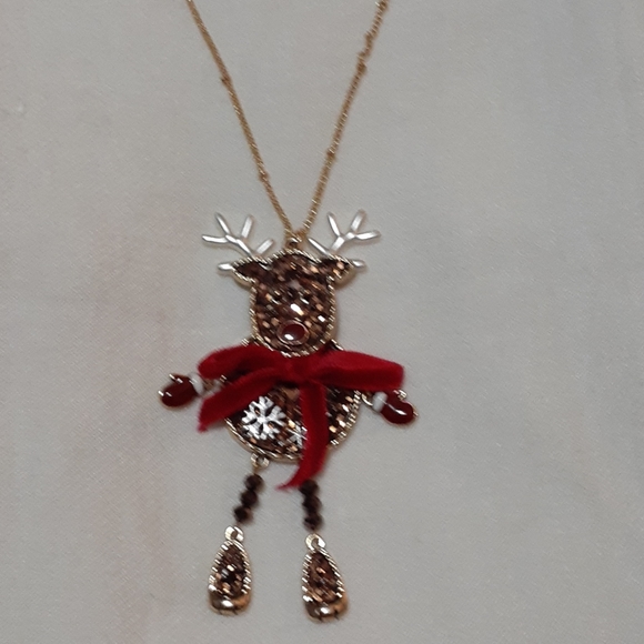 CHRISTOPHER & BANKS Reindeer Necklace. - Picture 1 of 7